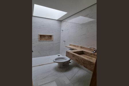 Casa à venda com 130m², 3 quartos e 2 vagas