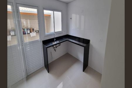 Casa à venda com 130m², 3 quartos e 2 vagas