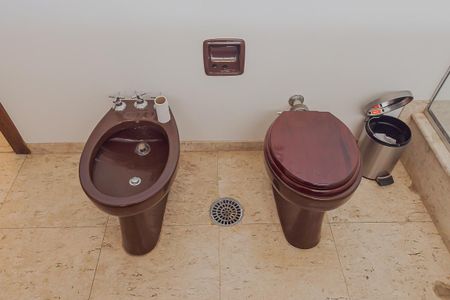 Casa à venda com 336m², 4 quartos e sem vagaBanheiro da Suíte 4