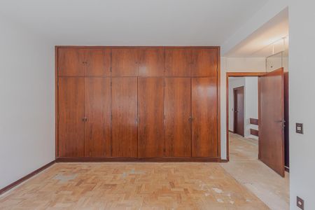 Casa à venda com 336m², 4 quartos e sem vagaSuíte 4