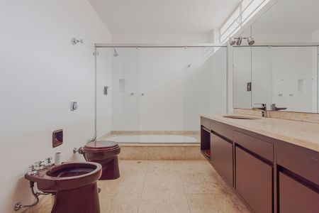 Casa à venda com 336m², 4 quartos e sem vagaBanheiro da Suíte 4