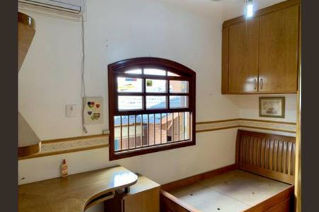 Casa à venda com 300m², 4 quartos e 8 vagas