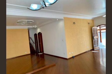 Casa à venda com 300m², 4 quartos e 8 vagas