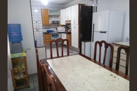 Casa à venda com 190m², 2 quartos e 4 vagas
