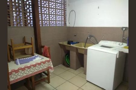 Casa à venda com 190m², 2 quartos e 4 vagas