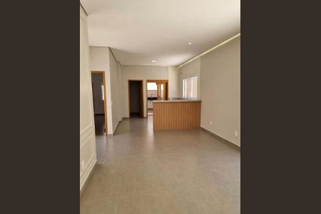 Casa à venda com 270m², 5 quartos e 4 vagas