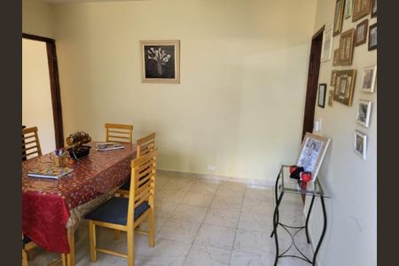 Casa à venda com 120m², 3 quartos e 2 vagas