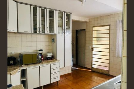 Casa à venda com 120m², 3 quartos e 2 vagas