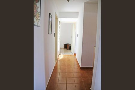 Casa à venda com 100m², 3 quartos e 4 vagas