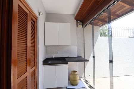 Casa à venda com 87m², 2 quartos e 1 vagaÁrea de Serviço