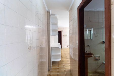 Casa à venda com 137m², 3 quartos e 2 vagasBanheiro Corredor