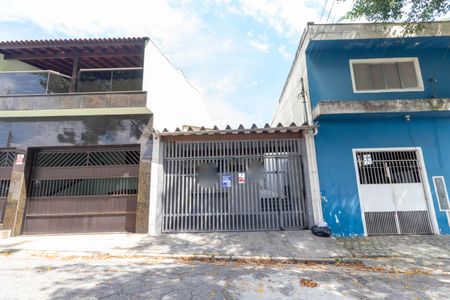 Casa à venda com 137m², 3 quartos e 2 vagasFachada