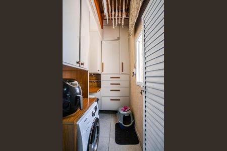 Apartamento à venda com 110m², 2 quartos e 2 vagas Apartamento à venda com 110m², 2 quartos e 2 vagasÁrea de Serviço