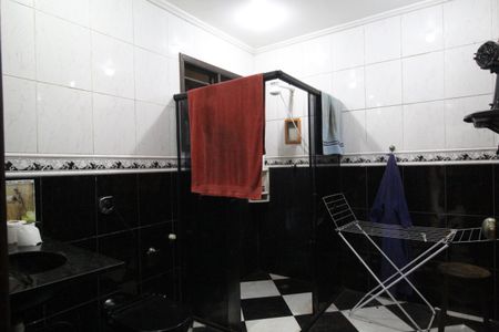 Casa de condomínio para alugar com 168m², 5 quartos e 2 vagasBanheiro da suíte 2 canadense com o corredor