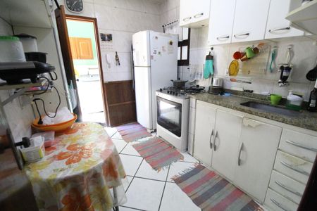 Casa de condomínio para alugar com 168m², 5 quartos e 2 vagasCozinha 1
