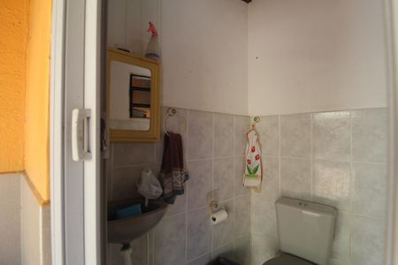 Casa de condomínio para alugar com 168m², 5 quartos e 2 vagasQuintal - Banheiro