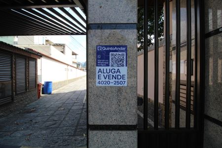 Casa de condomínio para alugar com 168m², 5 quartos e 2 vagasPlaca