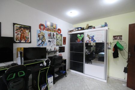 Casa de condomínio para alugar com 168m², 5 quartos e 2 vagasQuarto 3