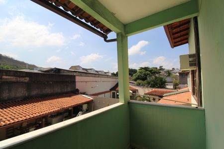 Casa de condomínio para alugar com 168m², 5 quartos e 2 vagasSuíte 2 - Varanda