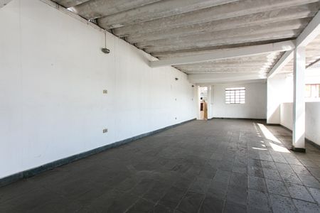 Casa à venda com 132m², 3 quartos e 2 vagas Casa à venda com 132m², 3 quartos e 2 vagasSalão