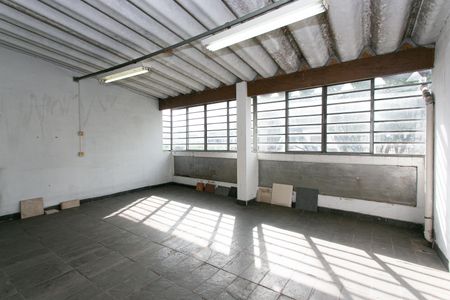 Casa à venda com 132m², 3 quartos e 2 vagas Casa à venda com 132m², 3 quartos e 2 vagasSalão