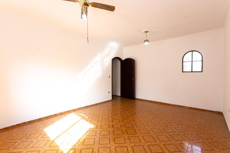 Casa à venda com 132m², 3 quartos e 2 vagas Casa à venda com 132m², 3 quartos e 2 vagasQuarto 1