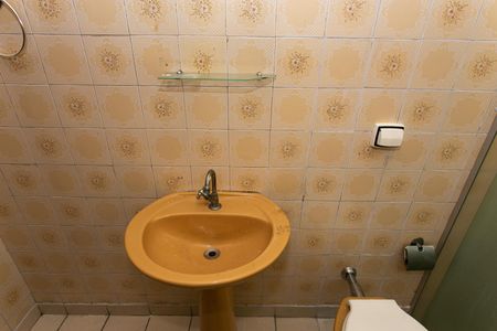 Casa à venda com 132m², 3 quartos e 2 vagas Casa à venda com 132m², 3 quartos e 2 vagasBanheiro 2