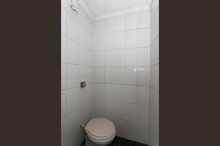 Casa à venda com 132m², 3 quartos e 2 vagas Casa à venda com 132m², 3 quartos e 2 vagasLavabo do Salão