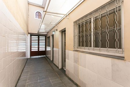 Casa à venda com 132m², 3 quartos e 2 vagas Casa à venda com 132m², 3 quartos e 2 vagasCorredor