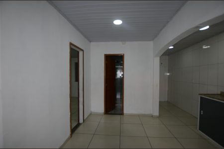 Casa para alugar com 70m², 2 quartos e sem vagaSala