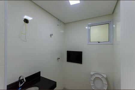 Apartamento à venda com 42m², 2 quartos e sem vaga Apartamento à venda com 42m², 2 quartos e sem vagaBanheiro