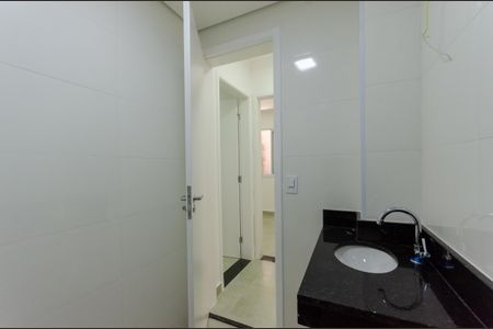 Apartamento à venda com 42m², 2 quartos e sem vaga Apartamento à venda com 42m², 2 quartos e sem vagaBanheiro