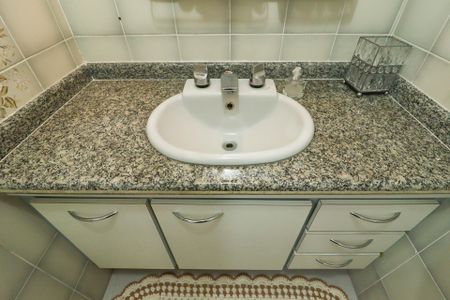 Apartamento à venda com 206m², 4 quartos e 4 vagasBanheiro Social