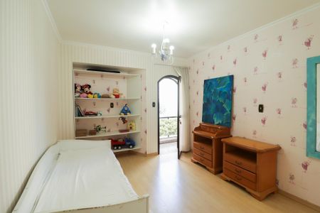 Apartamento à venda com 206m², 4 quartos e 4 vagasQuarto 2