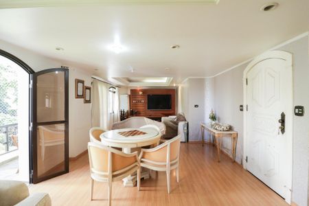 Apartamento à venda com 206m², 4 quartos e 4 vagasSala