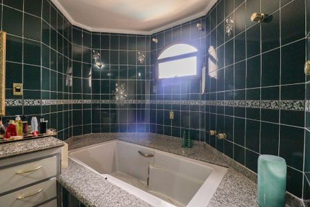 Apartamento à venda com 206m², 4 quartos e 4 vagasVaranda da Suíte 2