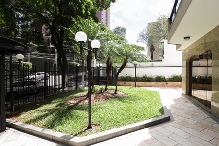 Apartamento à venda com 206m², 4 quartos e 4 vagasEntrada