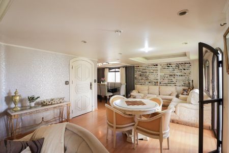 Apartamento à venda com 206m², 4 quartos e 4 vagasSala