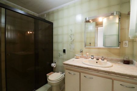 Apartamento à venda com 206m², 4 quartos e 4 vagasBanheiro da Suíte 1