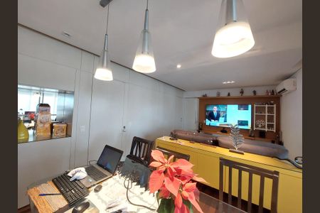 Apartamento para alugar com 135m², 3 quartos e 2 vagasSala