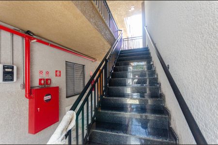 Apartamento à venda com 42m², 2 quartos e sem vaga Apartamento à venda com 42m², 2 quartos e sem vagaÁrea Comum - Escada