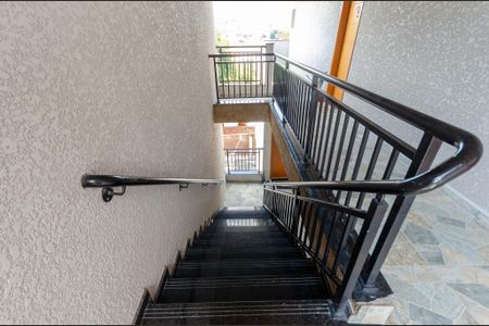 Apartamento à venda com 42m², 2 quartos e sem vaga Apartamento à venda com 42m², 2 quartos e sem vagaÀrea comum - Escada