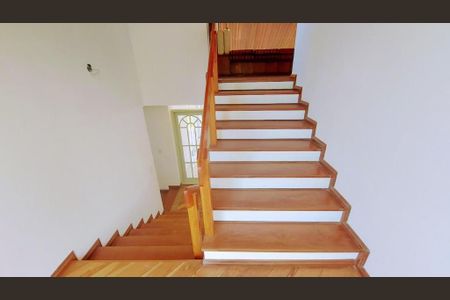 Casa à venda com 300m², 4 quartos e 5 vagas Casa à venda com 300m², 4 quartos e 5 vagasFoto 22