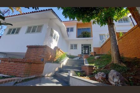 Casa à venda com 300m², 4 quartos e 5 vagas Casa à venda com 300m², 4 quartos e 5 vagasFoto 09