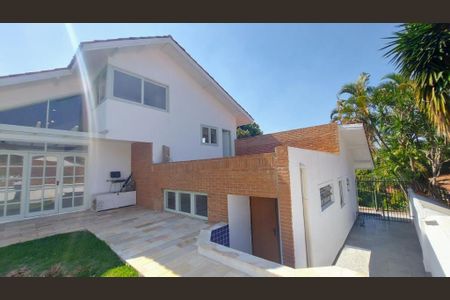 Casa à venda com 300m², 4 quartos e 5 vagas Casa à venda com 300m², 4 quartos e 5 vagasFoto 24