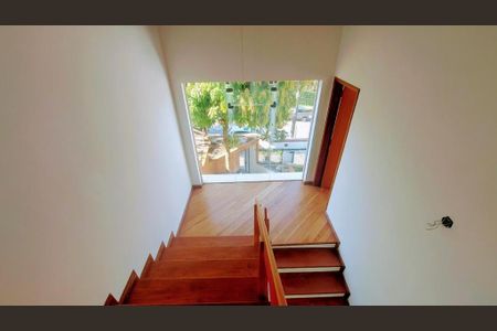 Casa à venda com 300m², 4 quartos e 5 vagas Casa à venda com 300m², 4 quartos e 5 vagasFoto 27