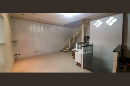 Casa à venda com 130m², 3 quartos e 2 vagasSala