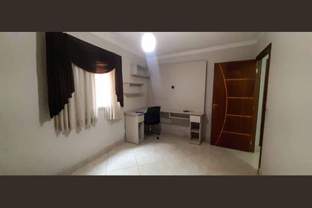 Casa à venda com 130m², 3 quartos e 2 vagasQuarto 2