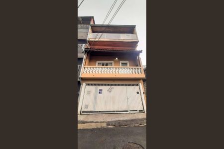 Casa à venda com 130m², 3 quartos e 2 vagasFachada da Casa