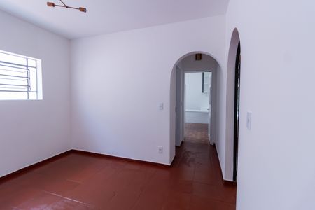 Casa para alugar com 650m², 4 quartos e 2 vagas Casa para alugar com 650m², 4 quartos e 2 vagasSala de Copa